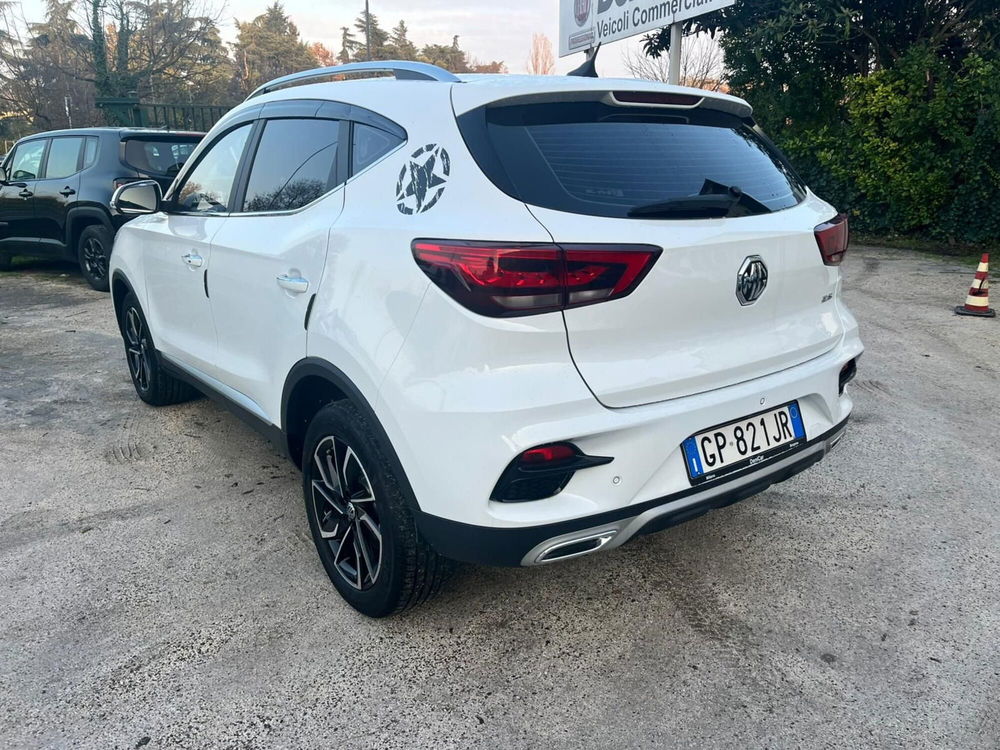 Mg ZS (2021-->) usata a Milano (6)