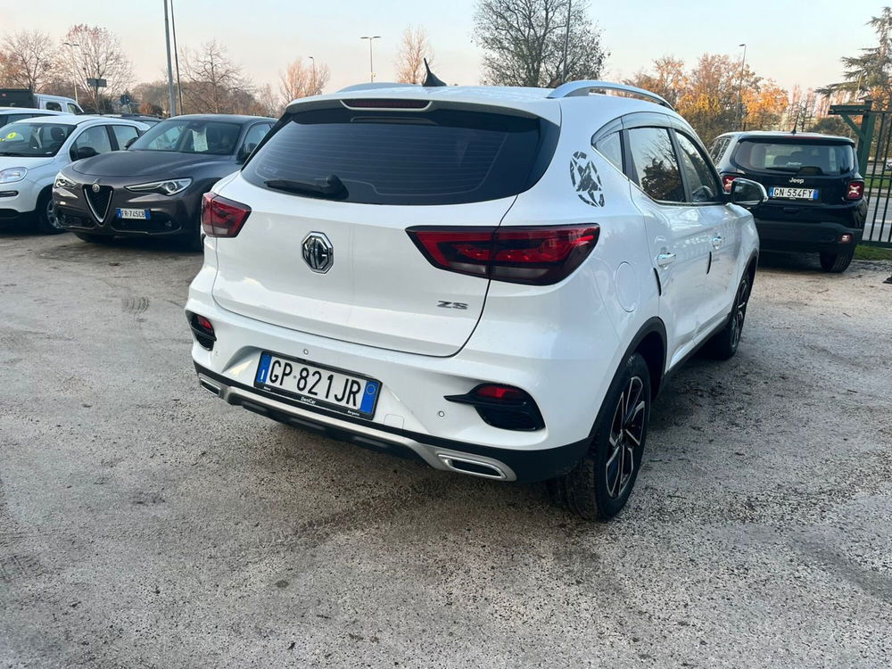 Mg ZS (2021-->) usata a Milano (7)