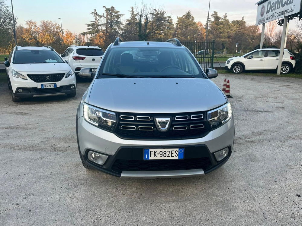 Dacia Sandero usata a Milano (2)