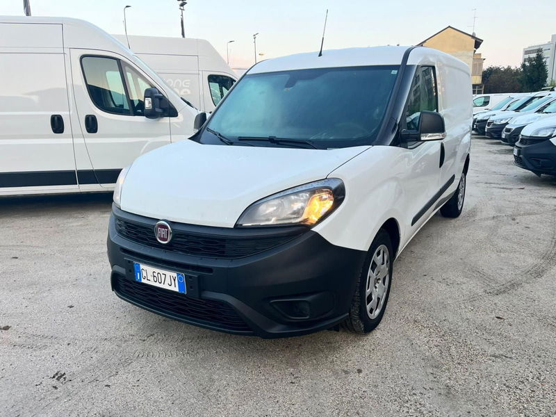 Fiat Dobl&ograve; Furgone cargo maxi 1.6 mjt 105cv LH1 Lounge S&amp;S del 2022 usata a Milano