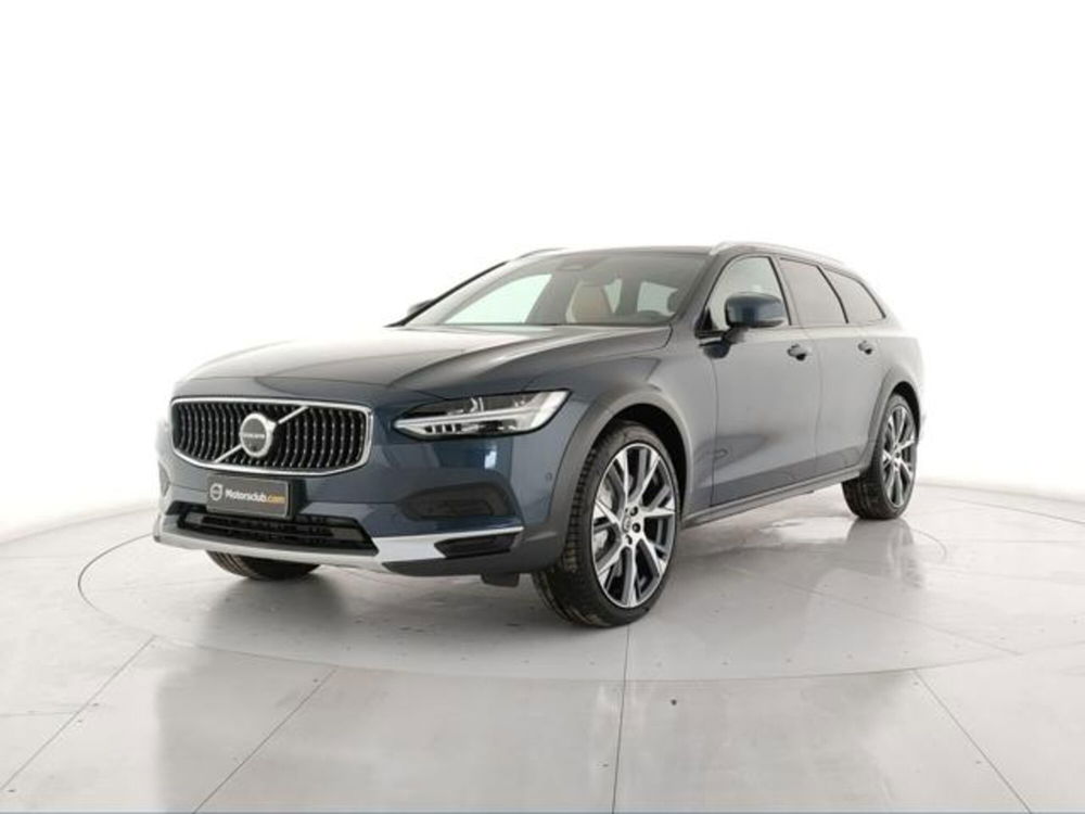 Volvo V90 Cross Country nuova a Modena (2)