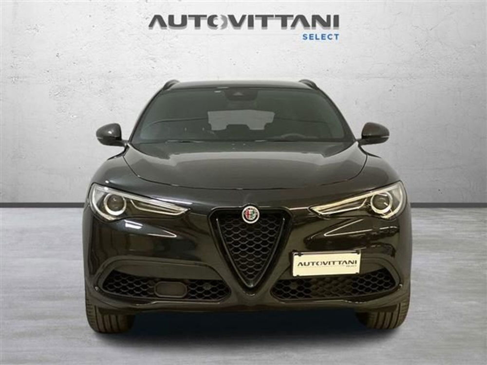 Alfa Romeo Stelvio usata a Como (2)