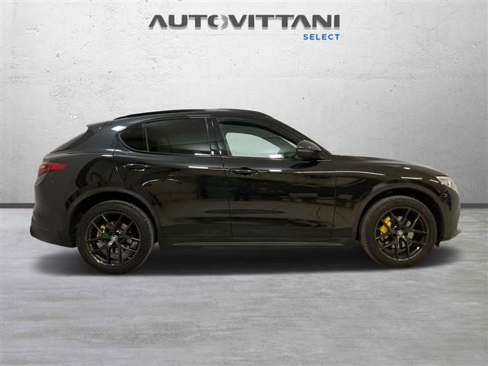 Alfa Romeo Stelvio usata a Como (5)