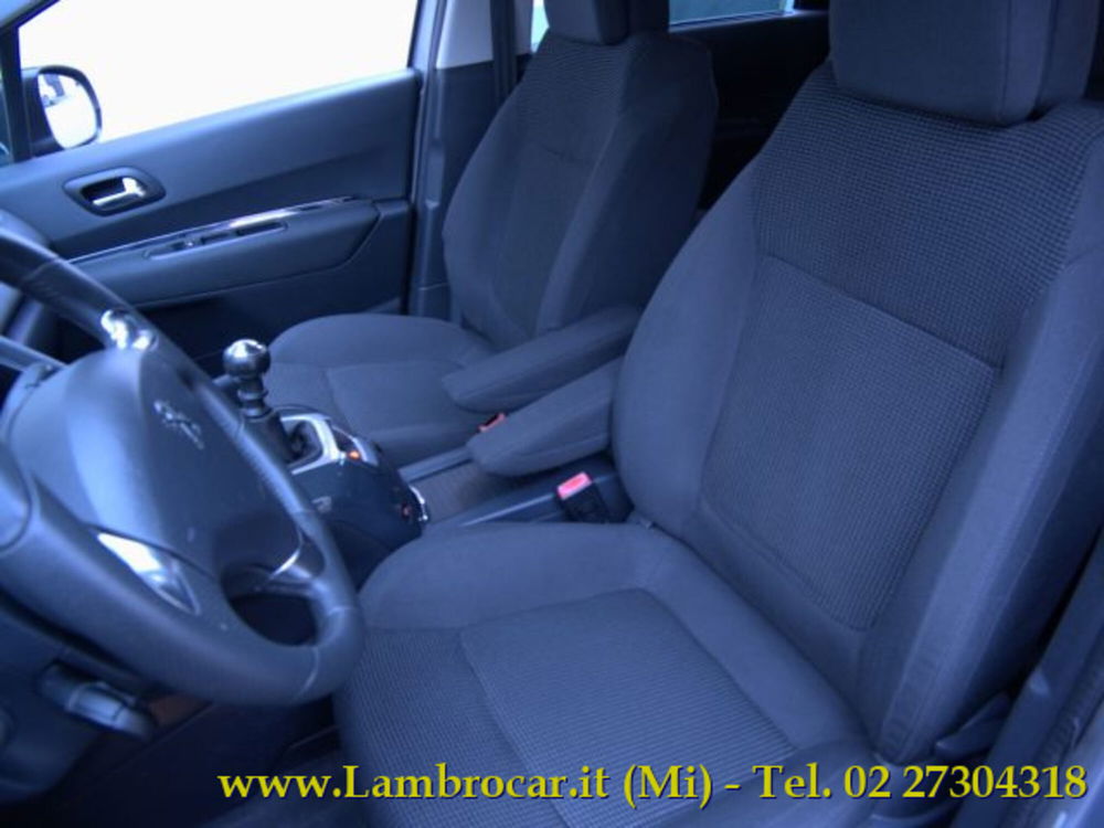 Peugeot 5008 usata a Milano (4)