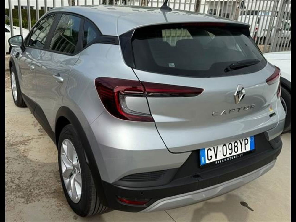 Renault Captur nuova a Brindisi (4)