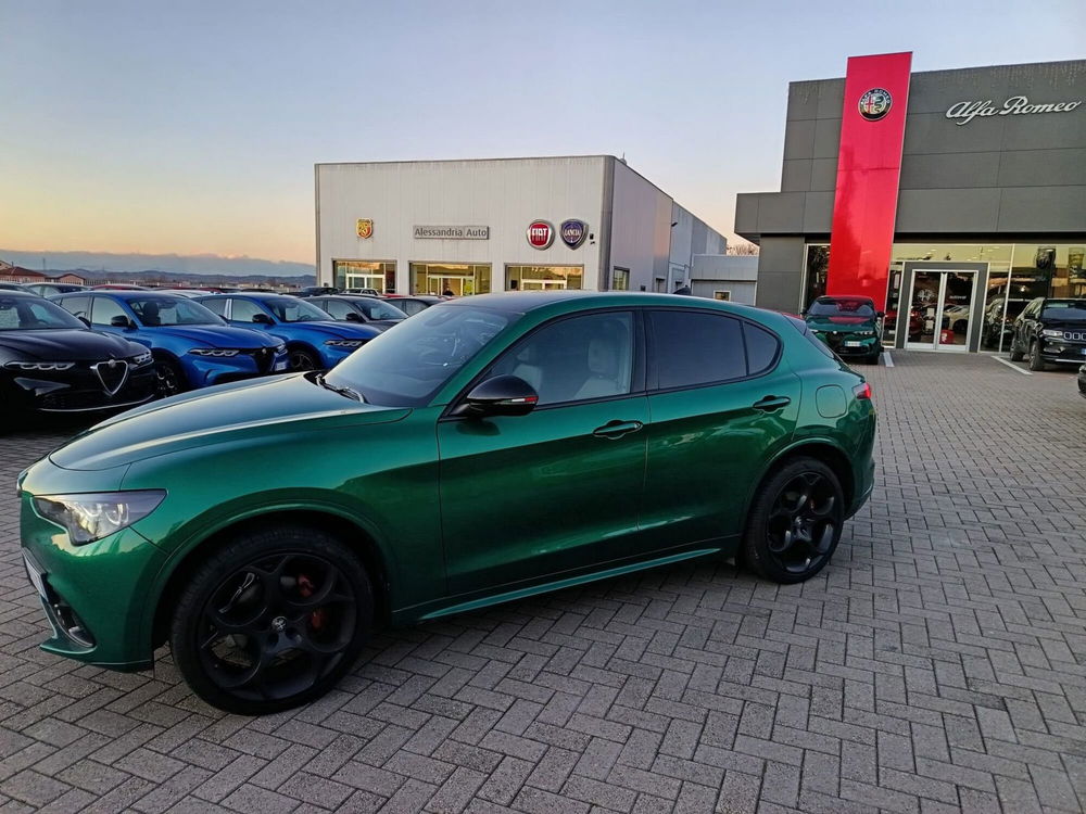 Alfa Romeo Stelvio usata a Alessandria (9)