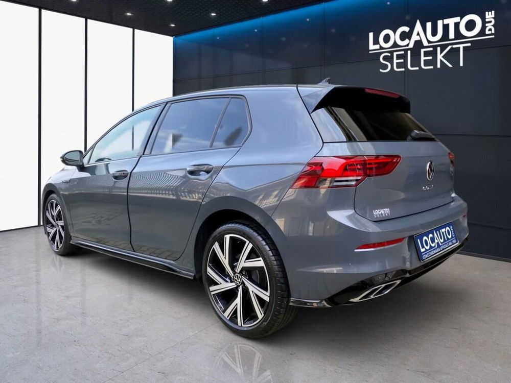 Volkswagen Golf nuova a Torino (5)