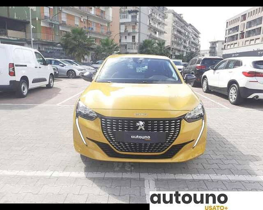 Peugeot 208 nuova a Napoli (2)