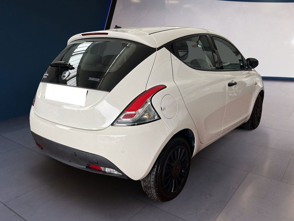 Lancia Ypsilon usata a Torino (4)