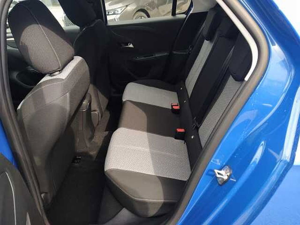 Opel Corsa-e nuova a Milano (12)