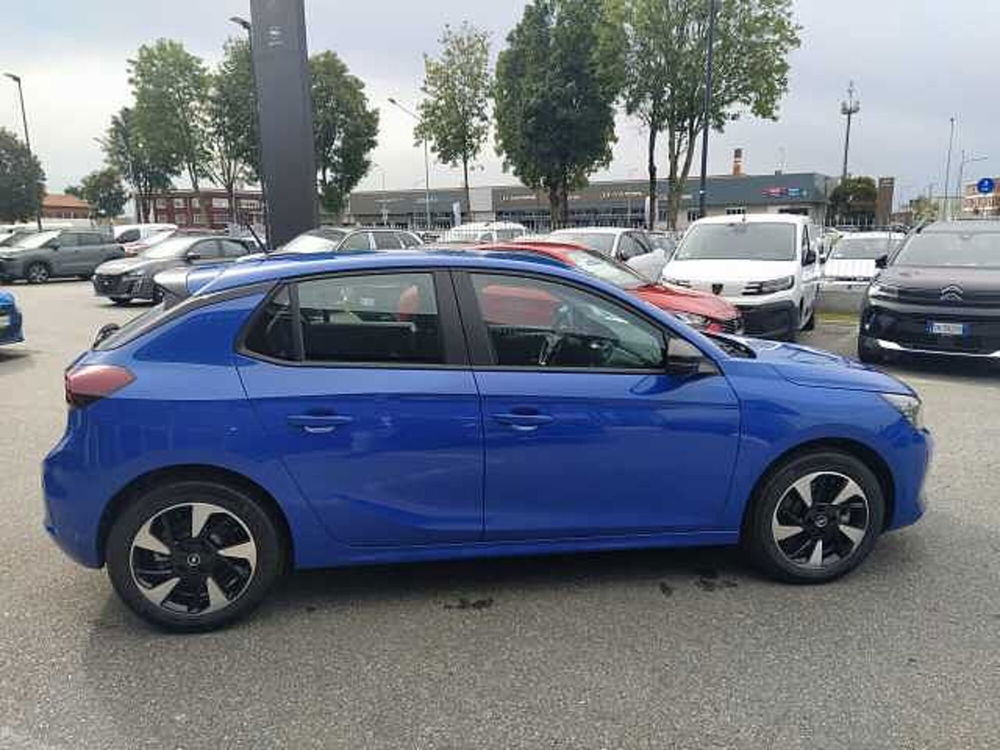 Opel Corsa-e nuova a Milano (8)