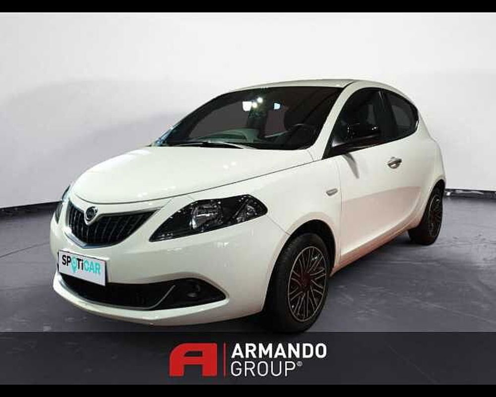 Lancia Ypsilon usata a Cuneo