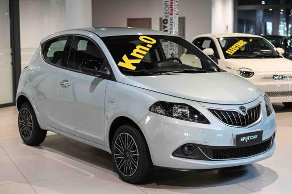 Lancia Ypsilon nuova a Torino