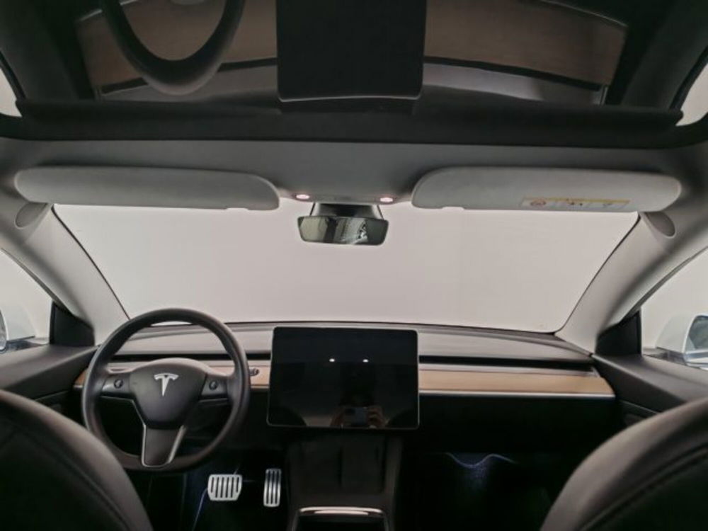 Tesla Model 3 usata a Novara (15)