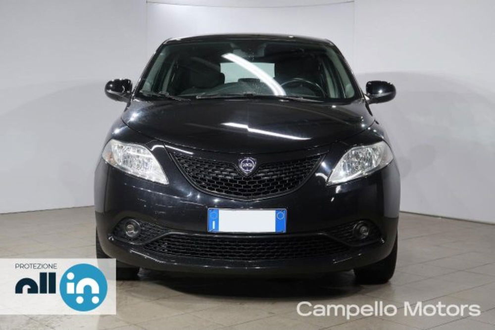 Lancia Ypsilon usata a Venezia (2)