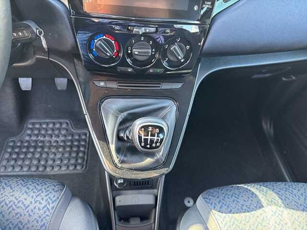 Lancia Ypsilon usata a Siena (10)