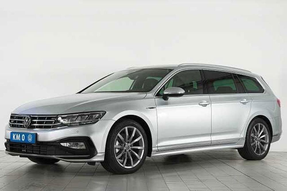 Volkswagen Passat Variant nuova a Como