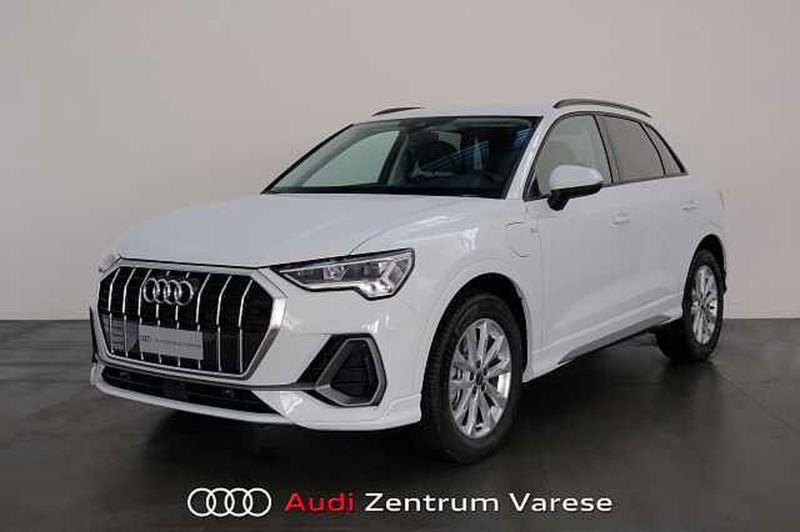 Audi Q3 45 2.0 tfsi S line edition quattro 245cv s-tronic del 2024 usata a Varese