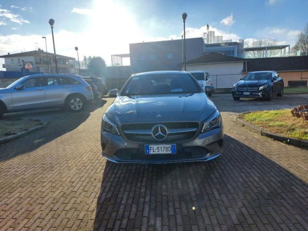 Mercedes-Benz CLA Shooting Brake usata a Milano (10)