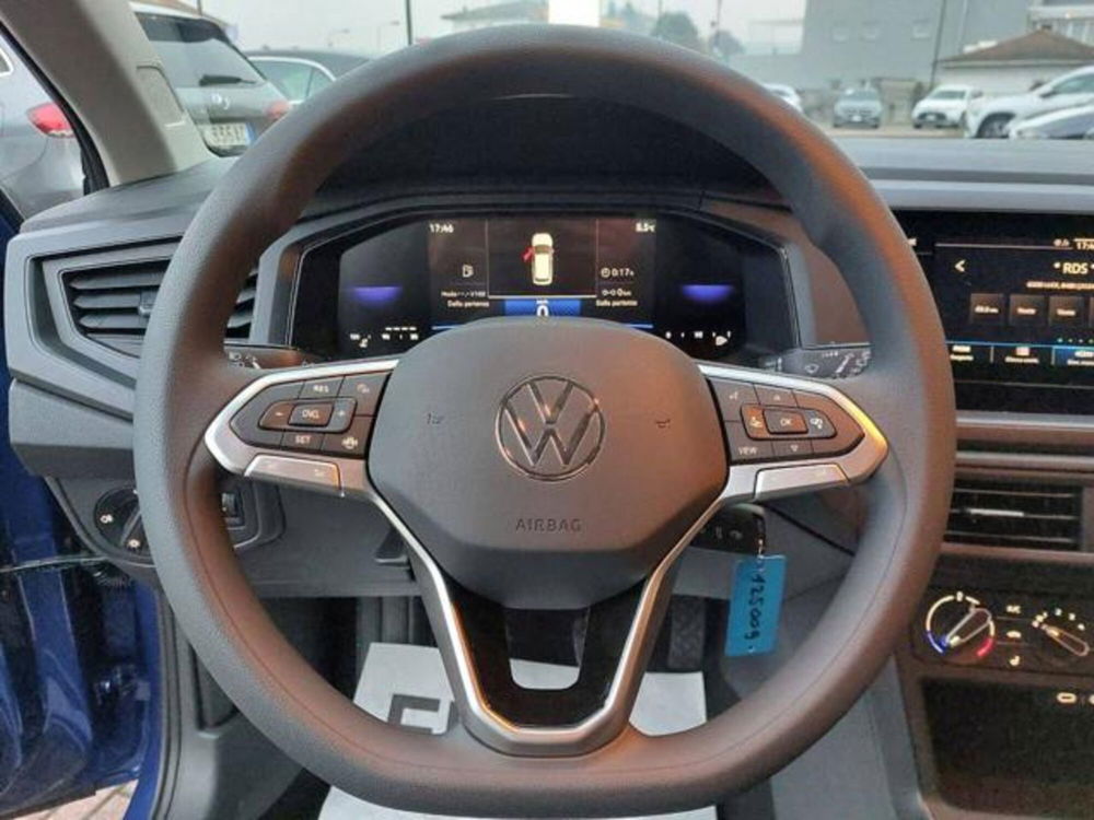 Volkswagen Polo nuova a Milano (17)