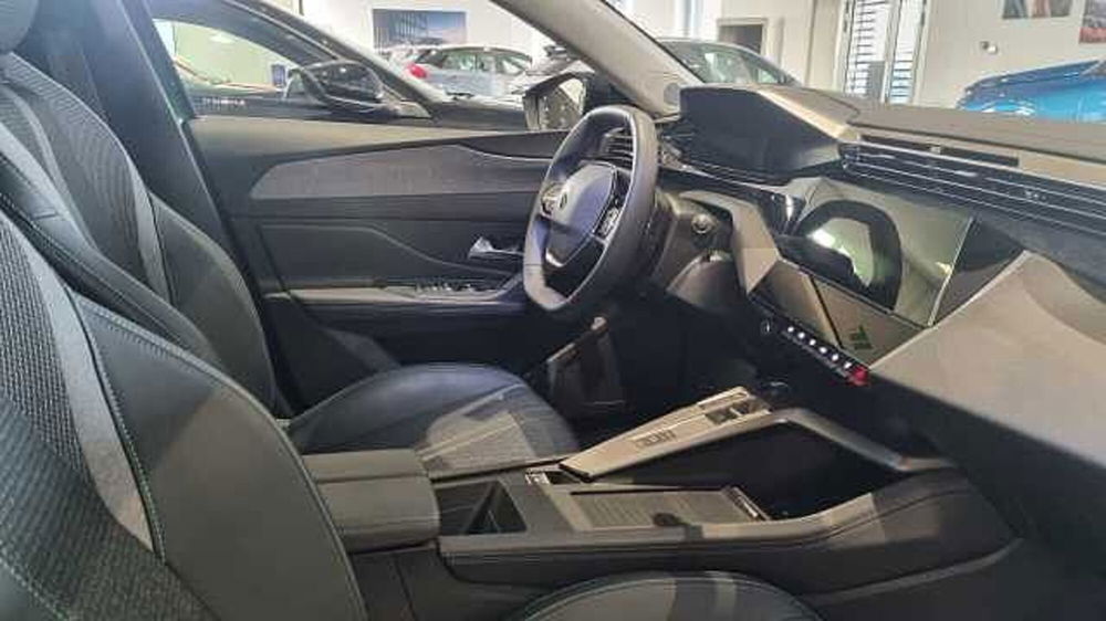 Peugeot 308 SW usata a Milano (12)