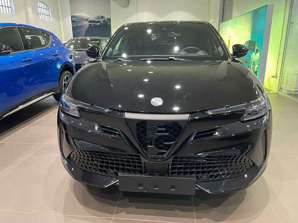 Alfa Romeo Junior nuova a Milano (2)