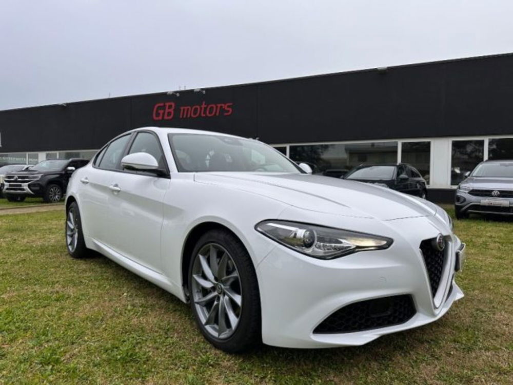 Alfa Romeo Giulia usata a Bologna (4)