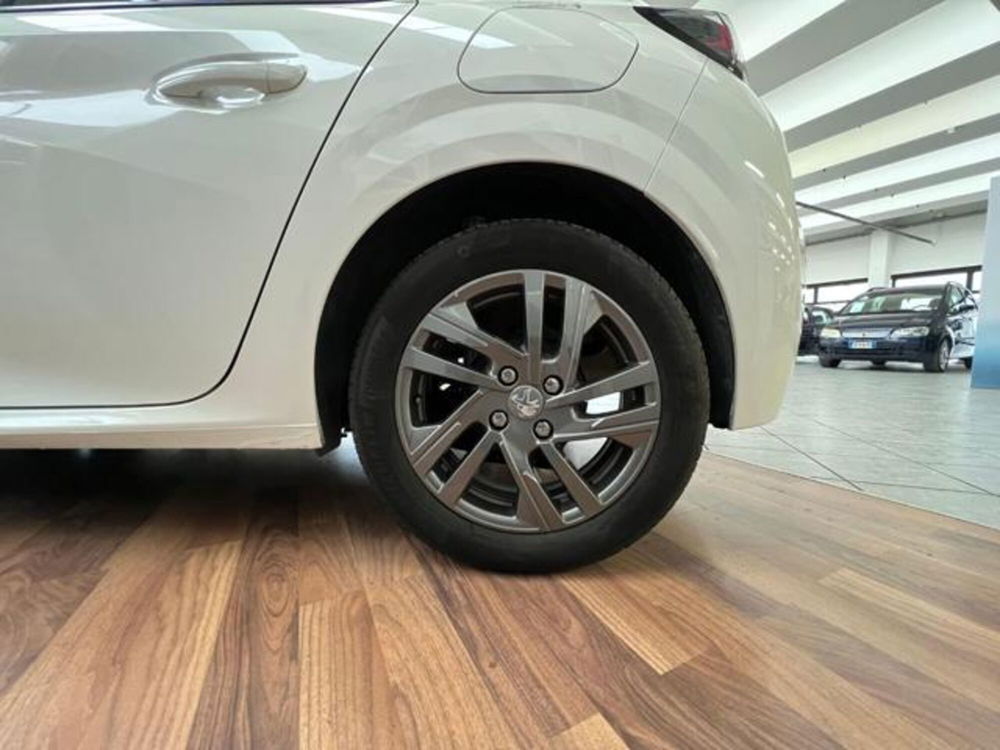 Peugeot 208 usata a Modena (13)