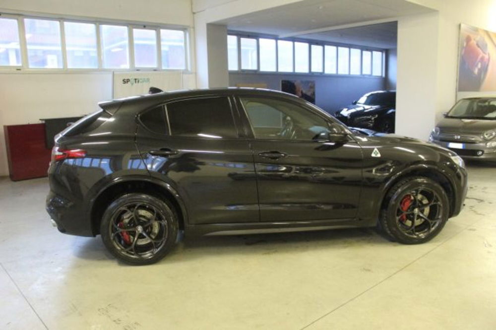 Alfa Romeo Stelvio usata a Terni (6)