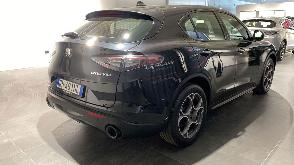 Alfa Romeo Stelvio usata a Bergamo (4)