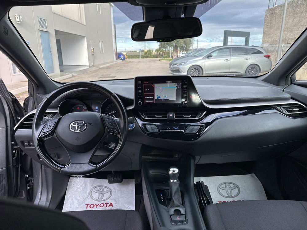 Toyota Toyota C-HR usata a Ragusa (9)