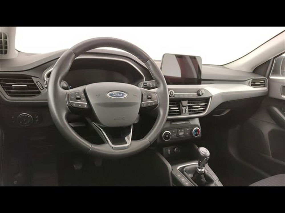 Ford Focus Station Wagon usata a Milano (9)