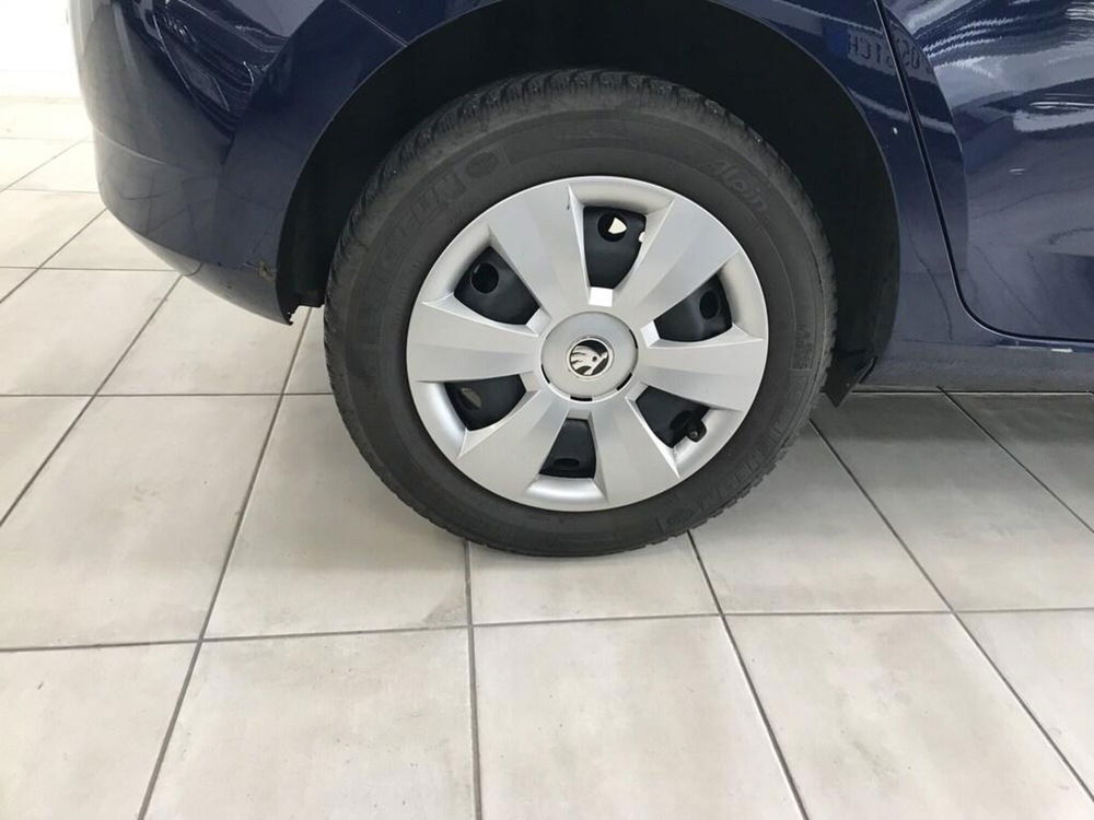 Skoda Fabia usata a Milano (6)