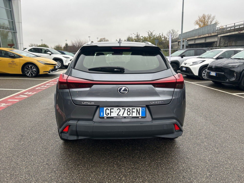 Lexus UX usata a Piacenza (5)