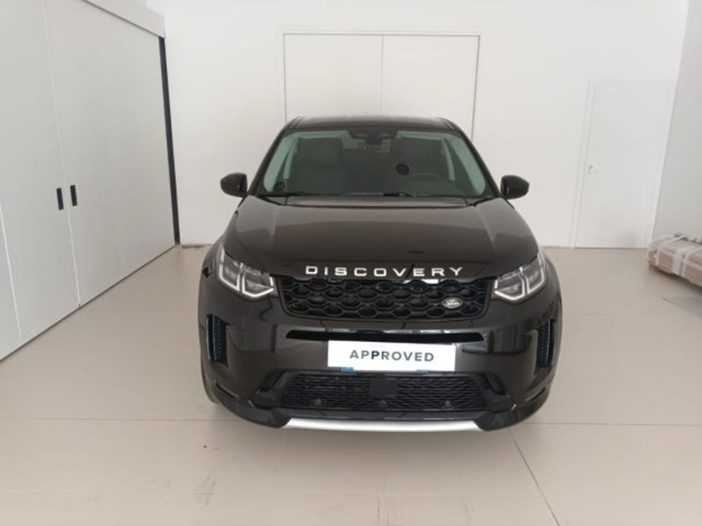 Land Rover Discovery Sport nuova a Cuneo (4)