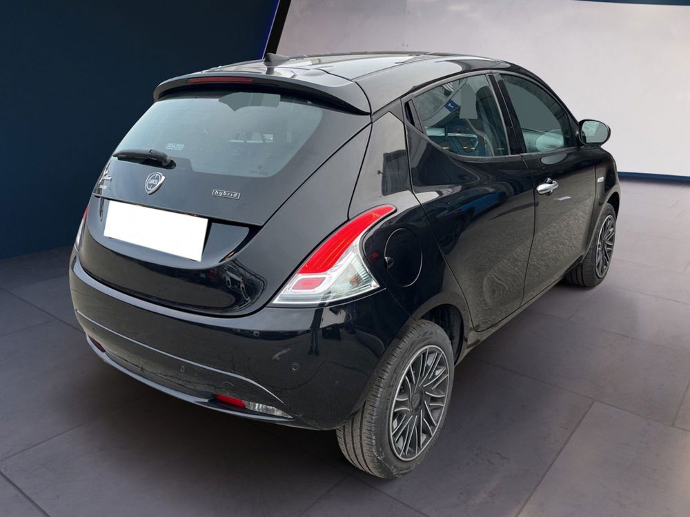 Lancia Ypsilon usata a Torino (6)