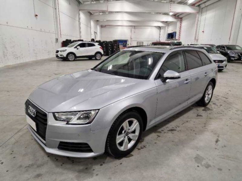 Audi A4 Avant 2.0 TDI 122 CV S tronic Business  del 2017 usata a Castenaso