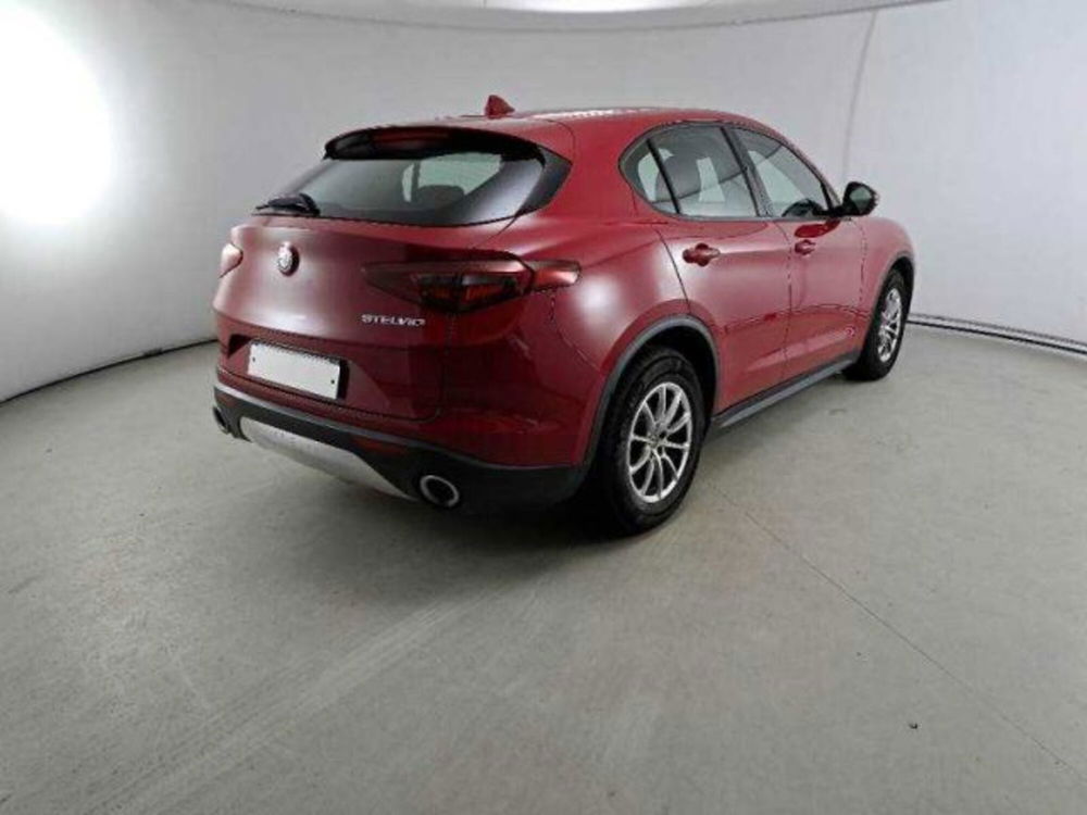 Alfa Romeo Stelvio usata a Bologna (2)