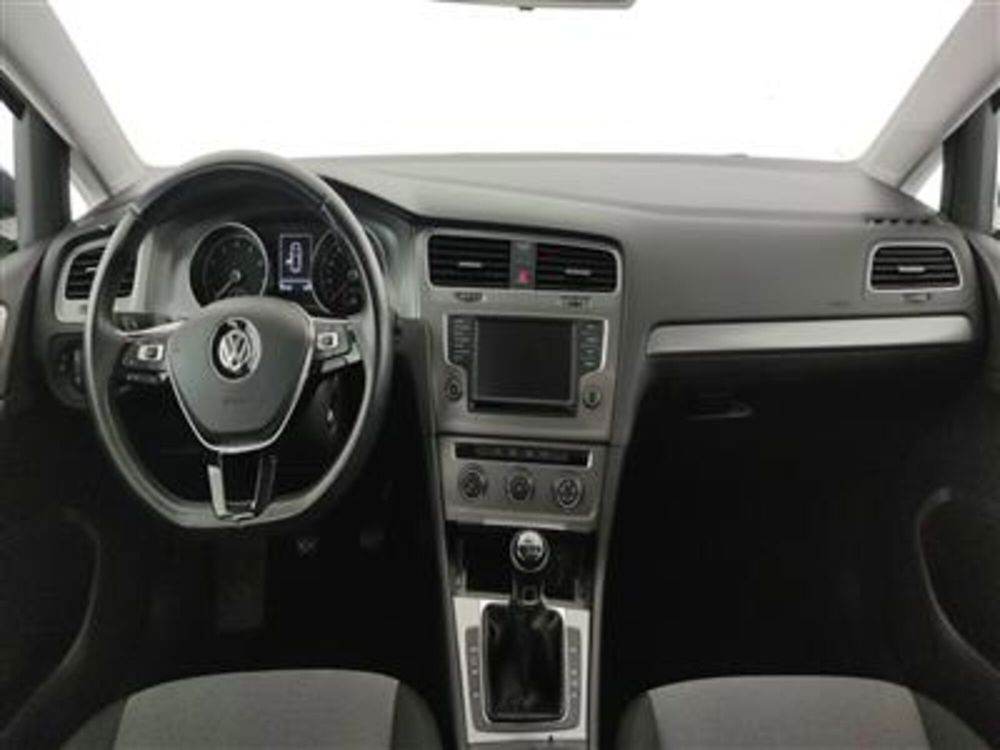 Volkswagen Golf usata a Bari (14)