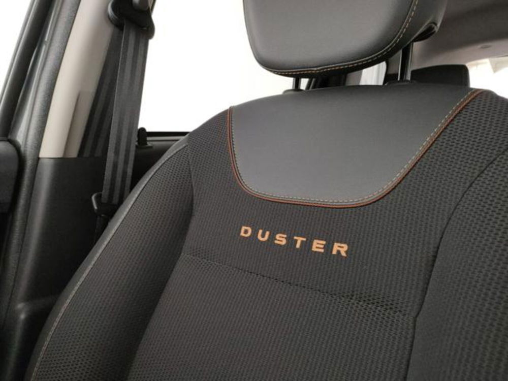 Dacia Duster usata a Modena (20)