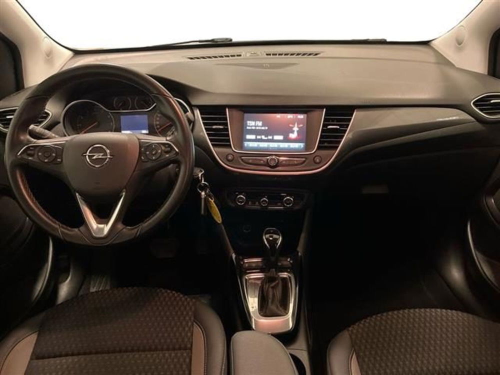 Opel Crossland X usata a Como (9)