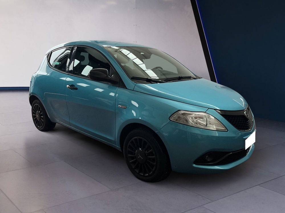 Lancia Ypsilon usata a Torino (3)