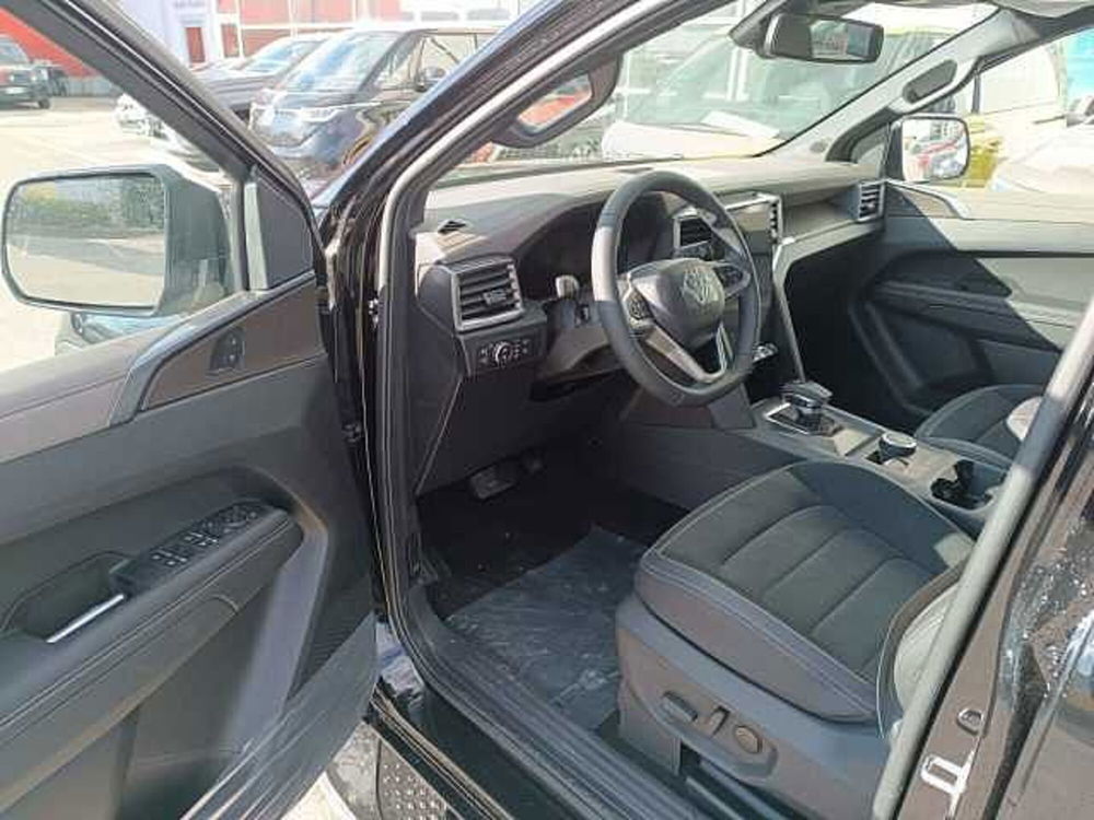 Volkswagen Amarok nuova a Vicenza (8)