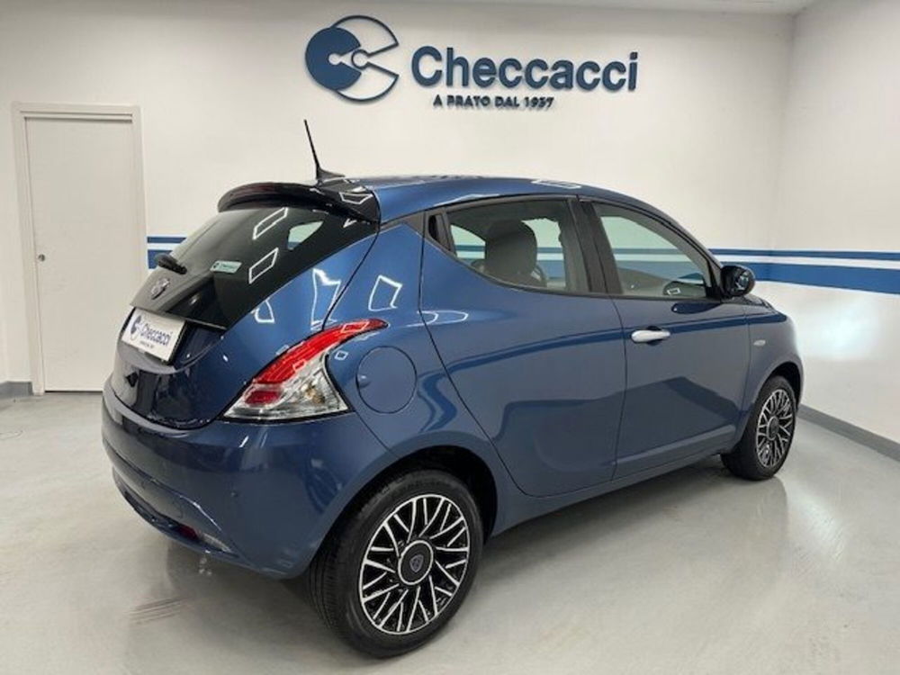 Lancia Ypsilon usata a Prato (6)