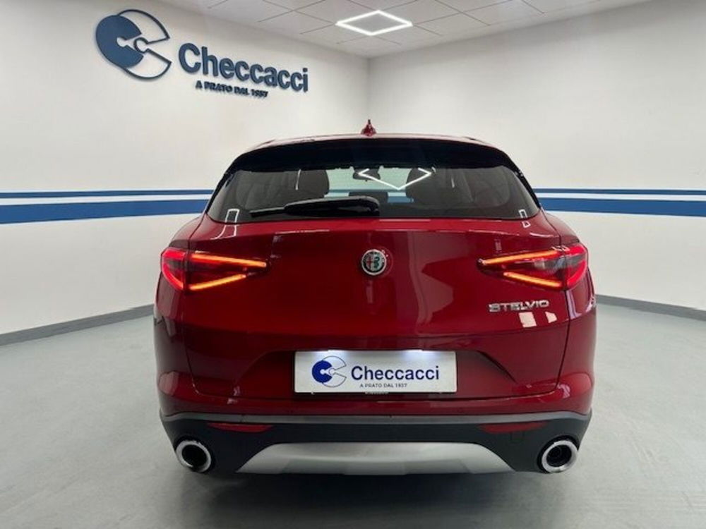 Alfa Romeo Stelvio usata a Prato (8)