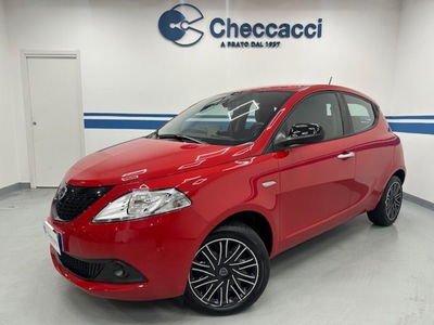 Lancia Ypsilon 1.0 FireFly 5 porte S&amp;S Hybrid Gold Plus del 2024 usata a Prato