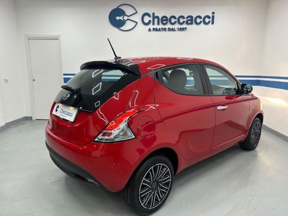 Lancia Ypsilon usata a Prato (7)