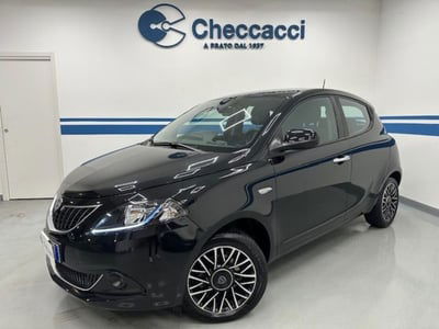 Lancia Ypsilon 1.0 FireFly 5 porte S&amp;S Hybrid Gold Plus del 2024 usata a Prato