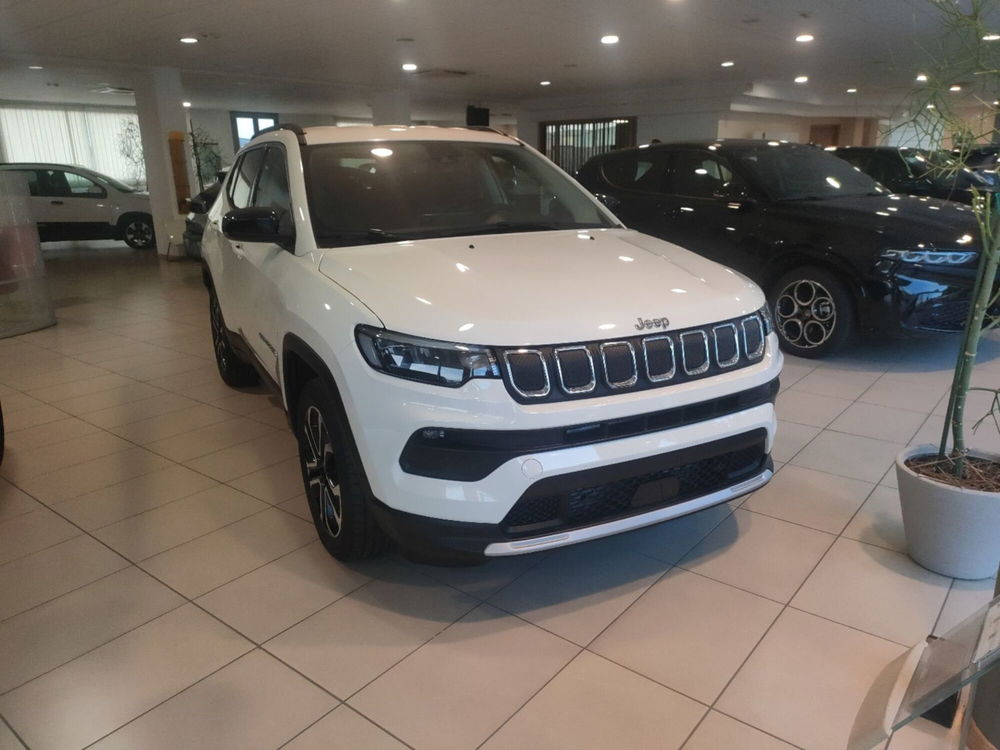 Jeep Compass nuova a Lecce