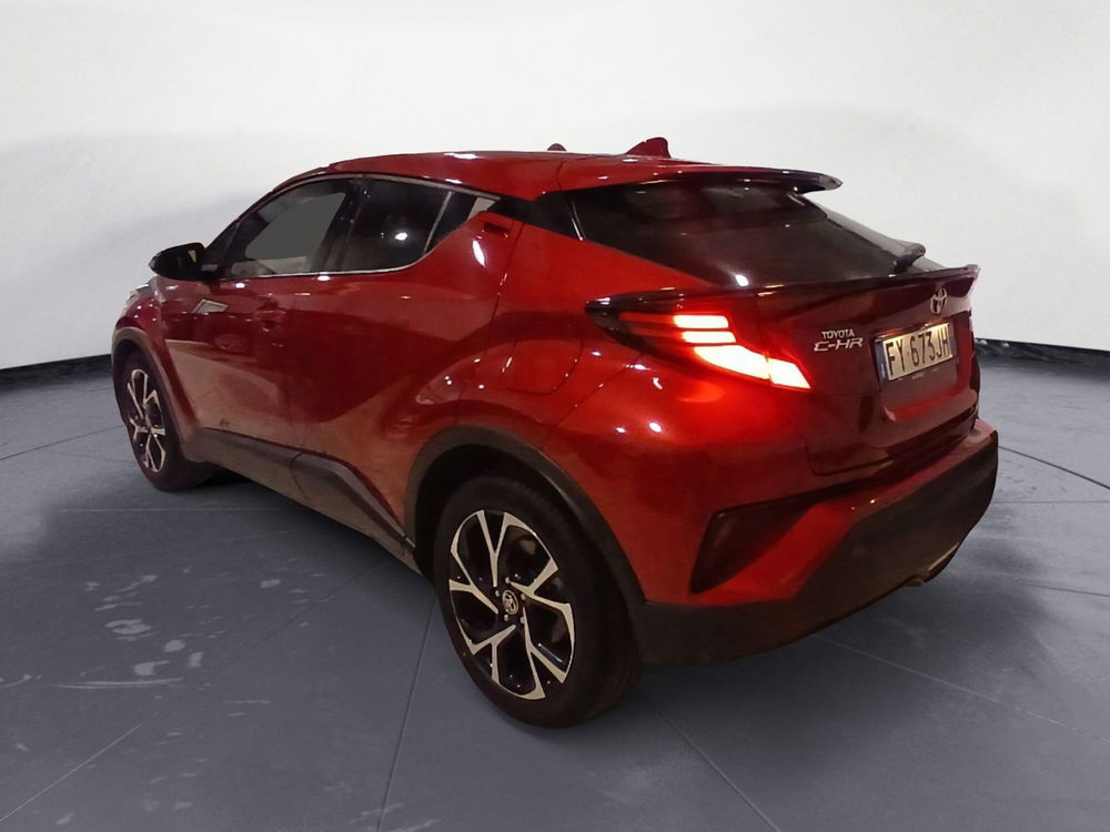 Toyota Toyota C-HR usata a Lecce (6)